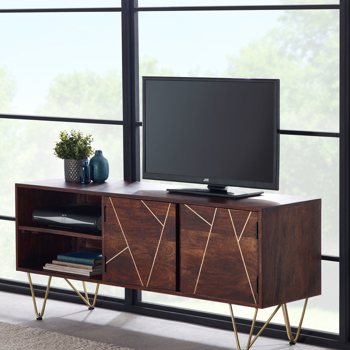 Ebern Dark Gold Plasma Media Unit