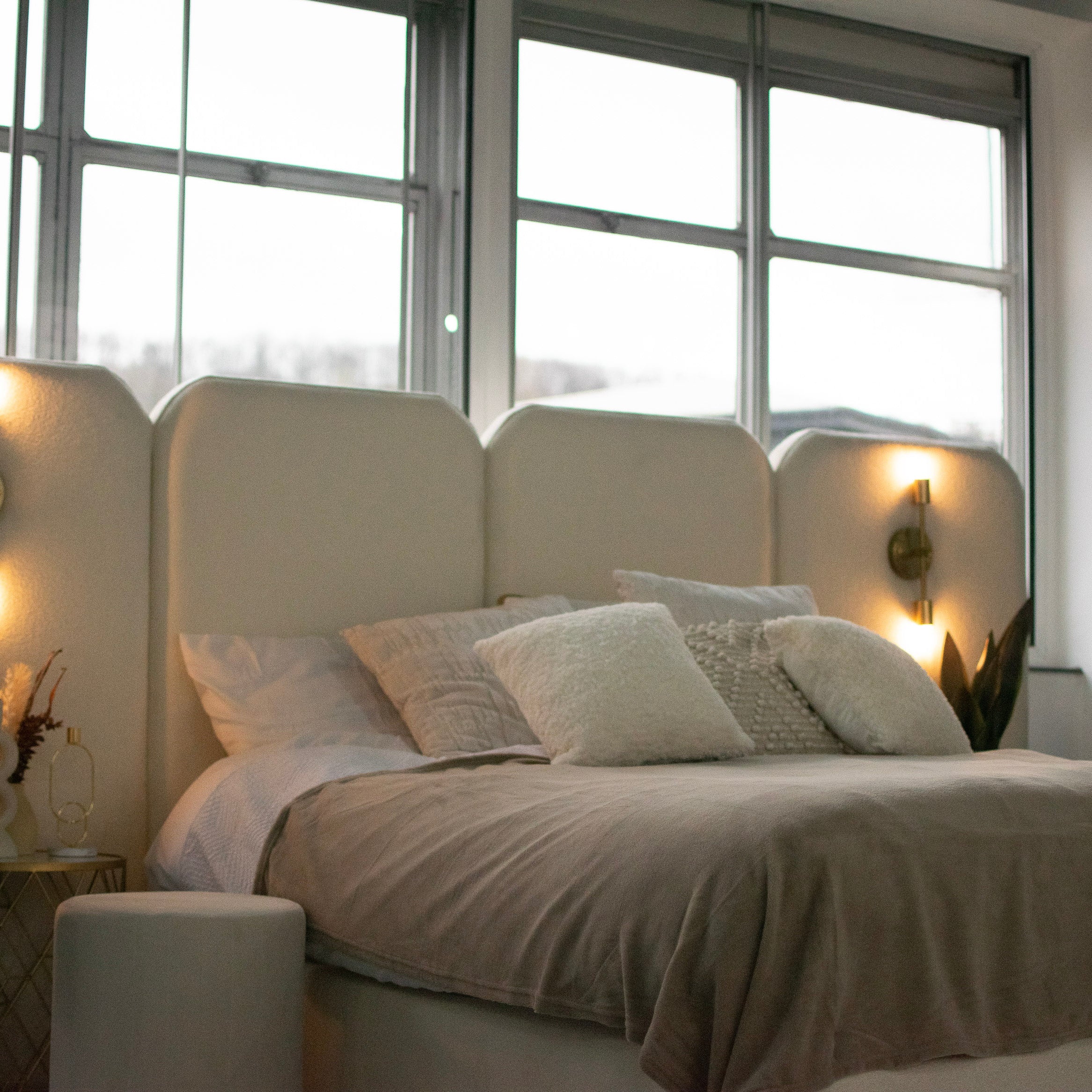 Molly Panelled Bed with Lights