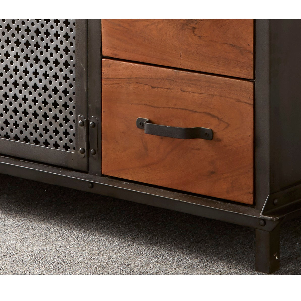 Scottsmoor 3 Drawer Sideboard