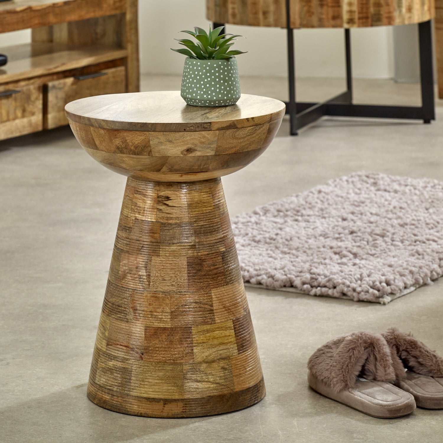  Solid Wood Round Side Table Mushroom Style, Elegant And Versatile