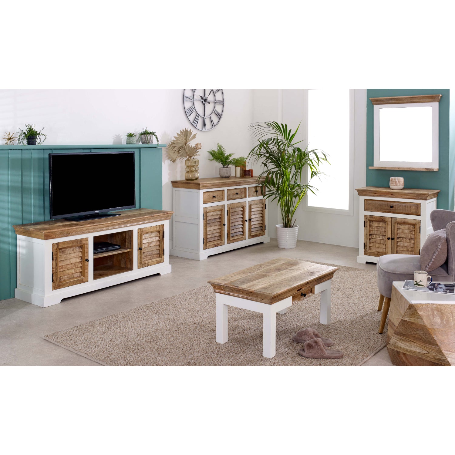 Sorro Wood Sideboard - 3 Drawers & 3 Doors