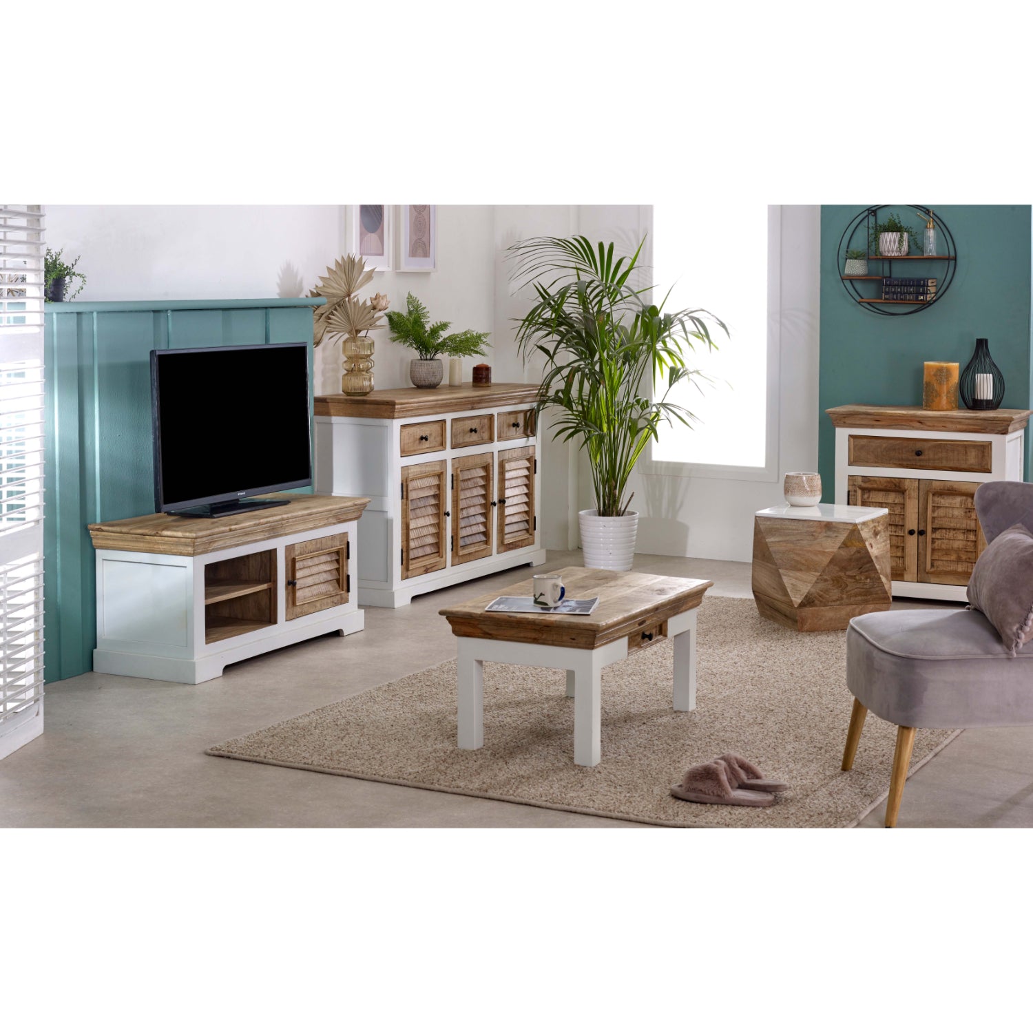 Sorro Wood Sideboard - 3 Drawers & 3 Doors