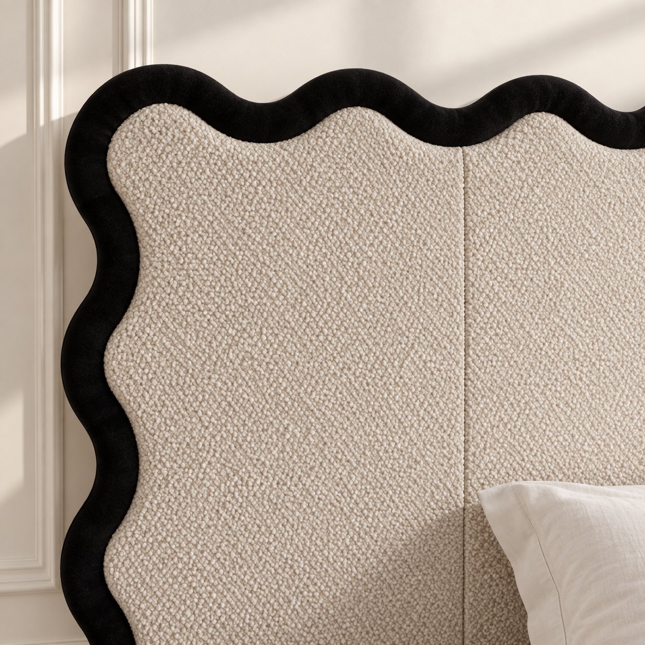 Brindisi bed in cream with black border, headboard close-up